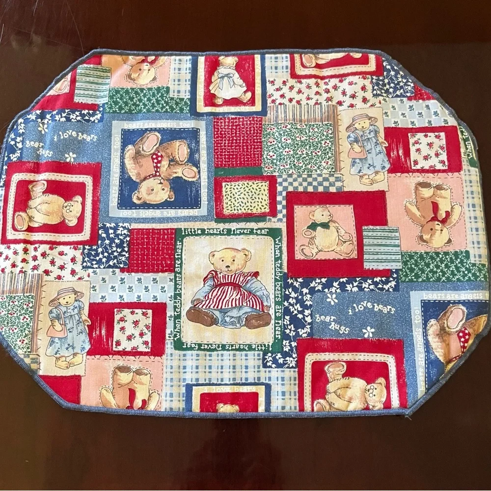 4 bear Placemats bear hugs little hearts, never fear when teddy bears are near